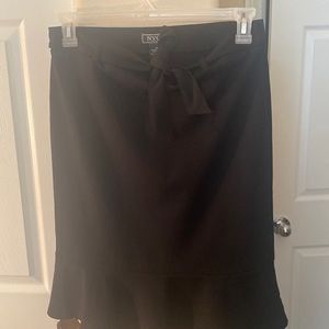 Black Pencil Skirt / New York & Company Size Medium